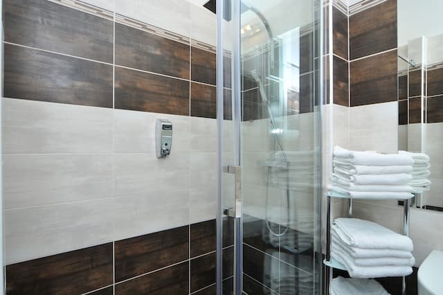 Old Town Square Apartments-Three Rooms Apartment-28