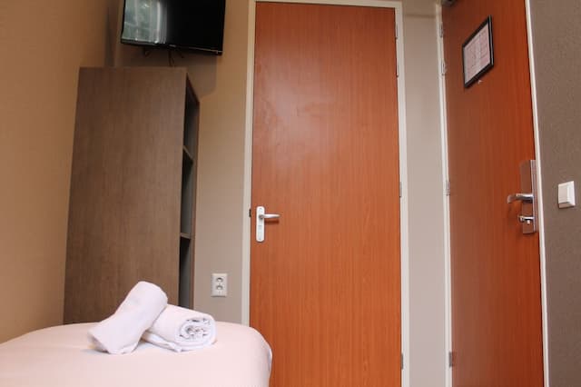 ホテル ブロッサムズ-シングルルーム シングルベッド 1 台-2