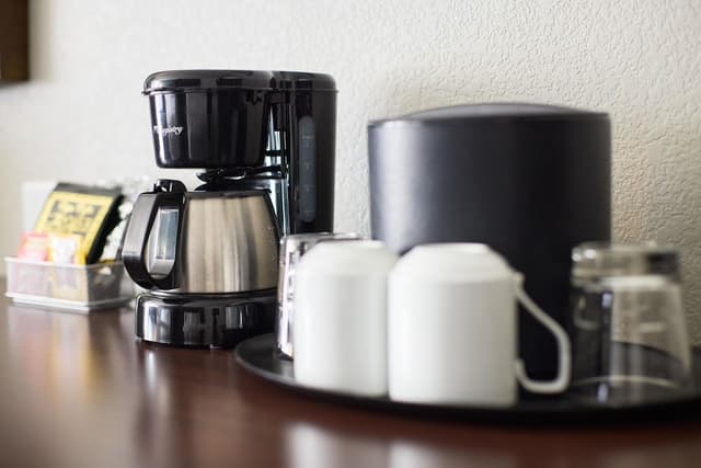 Hyatt House Seattle/Redmond-Deluxe Studio Suite, 1 King Bed with Sofa bed, Kitchen-4