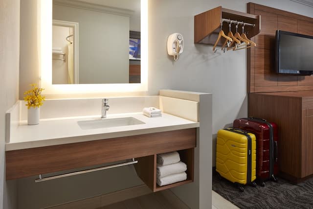 Studio Inn and Suites at Promenade Downey-标准房, 1 张特大床-3