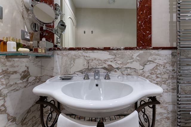 Golden Tower Hotel & Spa-Deluxe Room (Tower Volta)-5