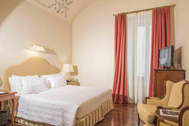 Golden Tower Hotel & Spa-Deluxe Room (Tower Volta)-4