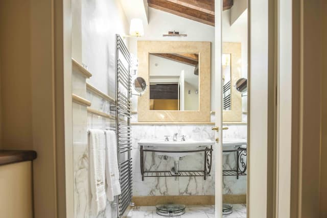 Golden Tower Hotel & Spa-Junior Room, 1 Double Bed with Sofa bed-7