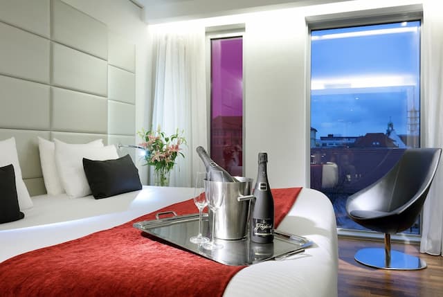 Eurostars Grand Central-Standard Double or Twin Room-2