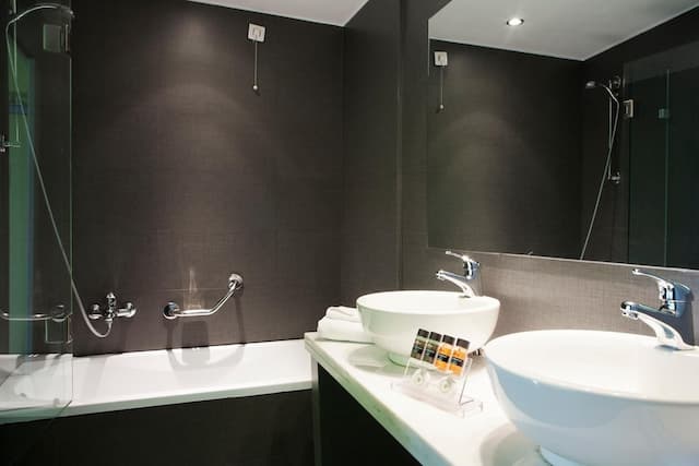 Athens Center Square Hotel-Economy Room-6