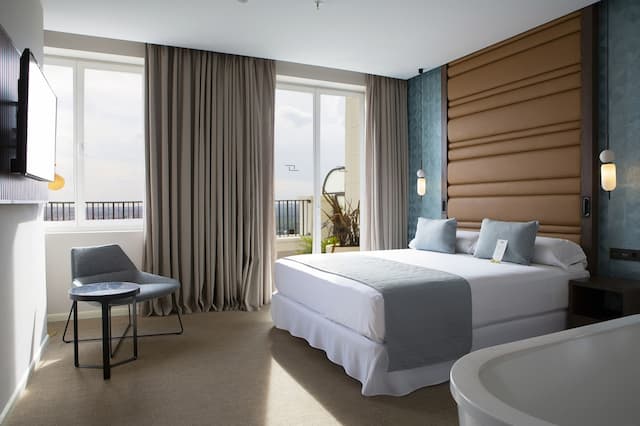 Hotel Riu Plaza España-Presidential Suite Package-7