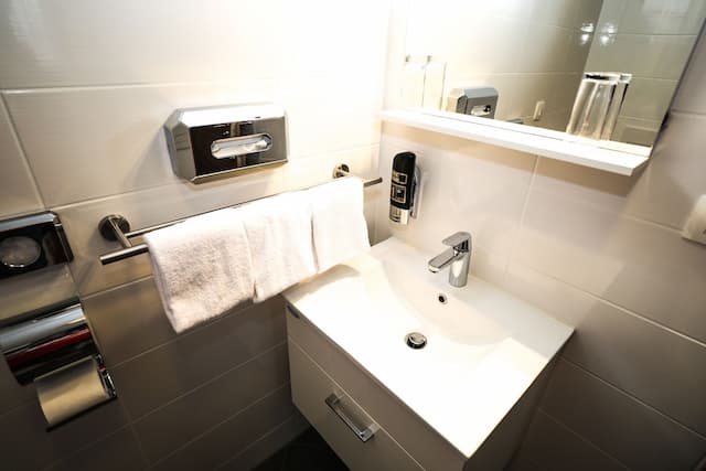 プリマス ホテル & アパートメンツ-ツインルーム-4