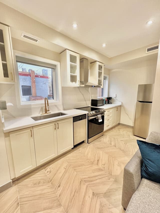 토론토 룸 앤드 스위트-Luxury Apartment, Multiple Beds, Non Smoking (Newly Renovated)-10