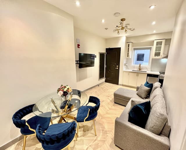토론토 룸 앤드 스위트-Luxury Apartment, Multiple Beds, Non Smoking (Newly Renovated)-13