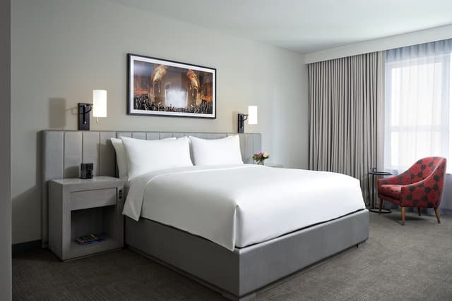Archer Hotel Seattle/Redmond-Classic King Guest Room-1