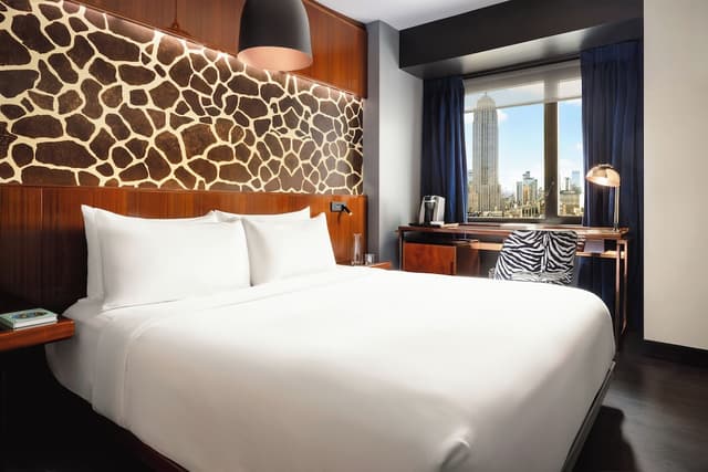 Hotel Hendricks-Room, 1 King Bed (Empire State View)-1