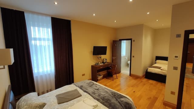 오요 더 킬번 암스-디럭스 트리플룸, 침대(여러 개)-6