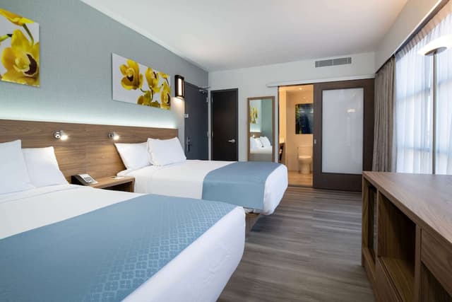 Wingate by Wyndham Long Island City-Room, 2 Double Beds, Non Smoking-1