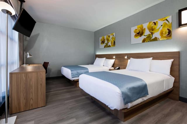 Wingate by Wyndham Long Island City-Room, 2 Double Beds, Non Smoking-4