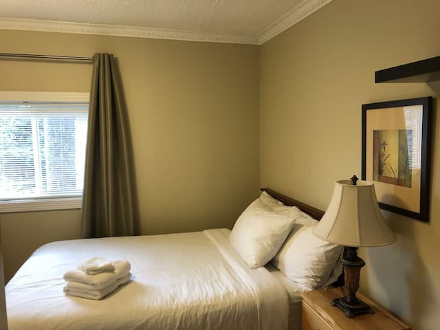 コージー ベッドルームズ ゲスト ハウス-スタンダード ダブルルーム ダブルベッド 1 台 禁煙-2