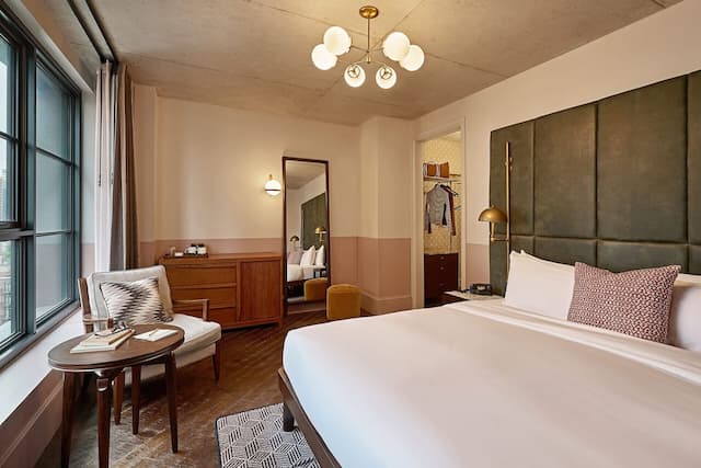 The Hoxton Chicago-标准双人房, 1 张特大床-1