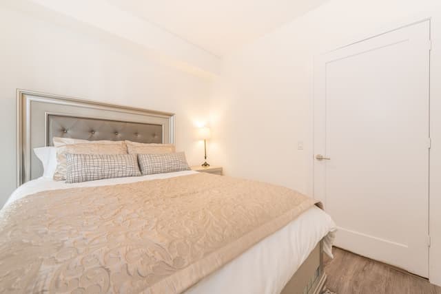 多倫多客房與套房公寓式客房-Luxury Condo, 2 Queen Beds, Non Smoking, CN Tower View (39)-2