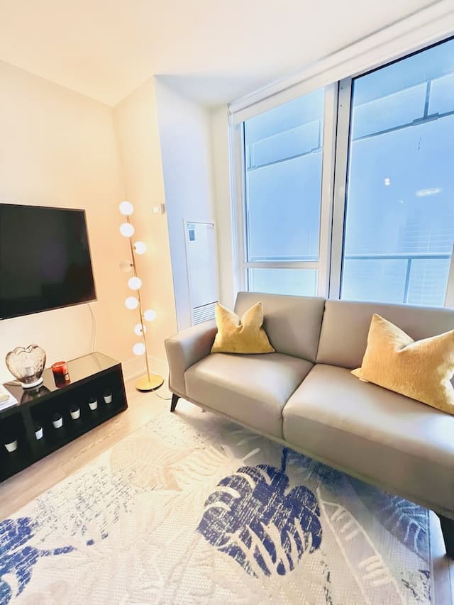 多倫多客房與套房公寓式客房-Luxury Condo, 2 Queen Beds, Non Smoking, CN Tower View (39)-7