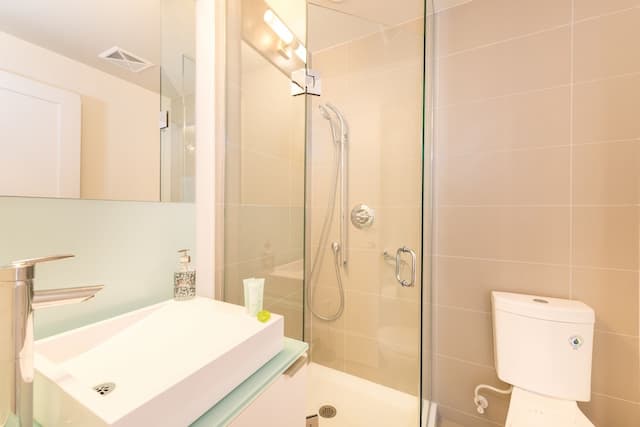 多倫多客房與套房公寓式客房-Luxury Condo, 2 Queen Beds, Non Smoking, CN Tower View (39)-10