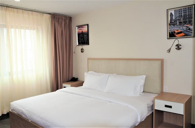 里克廣場飯店-經典單人房, 1 張特大雙人床-1