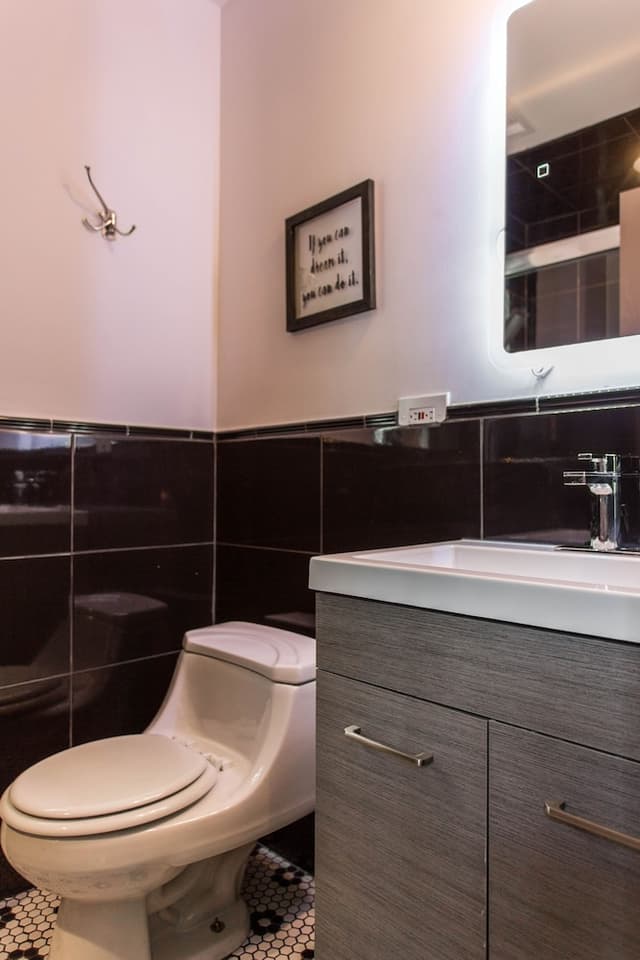 Villa Dubois Guest House-双人房, 1 张大床 (Shared Bathroom)-11