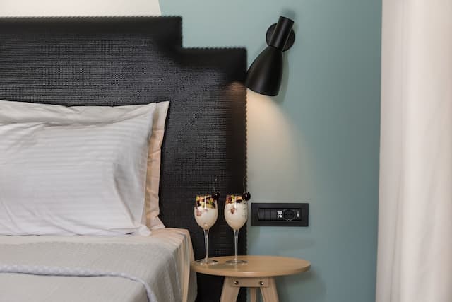 Athens One Smart Hotel-Suite, Jetted Tub (Prestige)-4