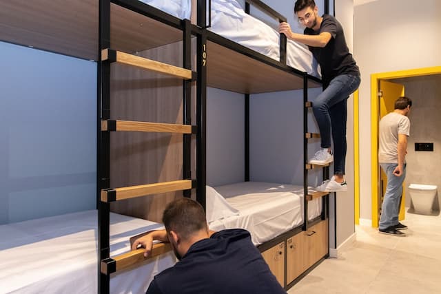 拉提納小型青年旅館 - 僅限成人入住-共用宿舍, 男女混合宿舍 (Ages 18-50 - 1bed in a 8 Bed DormRoom)-3