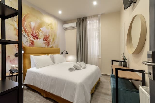 Athens Market Portrait-Portrait Double Room-6