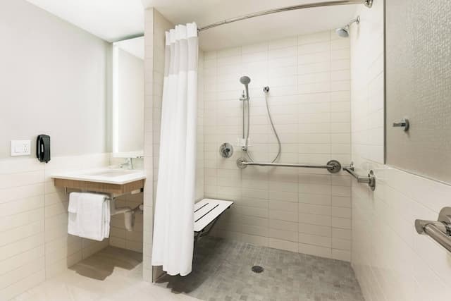 コートヤード バイ マリオット ニューヨーク ダウンタウン マンハッタン / ファイナンシャル ディストリクト-ルーム キングベッド 1 台-4