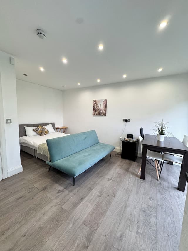 The Hatton Rooms-基础双人房 (Room 2)-1
