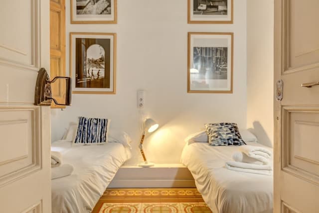 ファクトリー スイーツ バルセロナ-ツインルーム (External Private Bathroom)-1