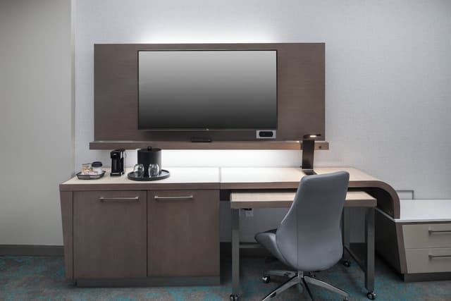 コートヤード・バイ・マリオット・ヒューストン・ハイツ /I-10-スイート キングベッド 1 台ソファーベッド付き (Mobility/Hearing Accessible, Tub)-1