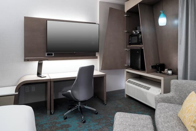 コートヤード・バイ・マリオット・ヒューストン・ハイツ /I-10-ルーム キングベッド 1 台ソファーベッド付き (Hearing Accessible)-4