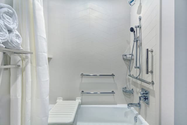 Fairfield Inn & Suites by Marriott Houston NASA/Webster-客房, 2 张大床 (Mobility Accessible, Tub)-6