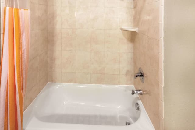 ラ キンタ イン & スイーツ バイ ウィンダム ヒューストン ブッシュ インターナショナル エアポート E-ルーム キングベッド 1 台 禁煙-3