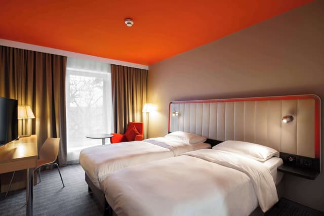 Park Inn by Radisson Frankfurt Airport Hotel-Family Room-4