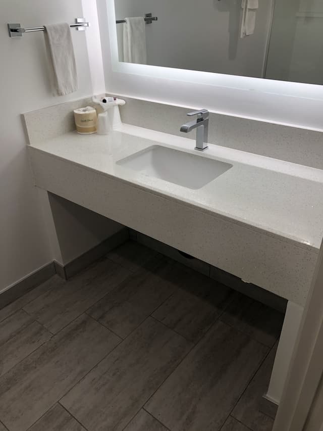 트래블로지 인 & 스위트 바이 윈덤 웨스트 코비나-룸, 퀸사이즈침대 1개, 금연-4