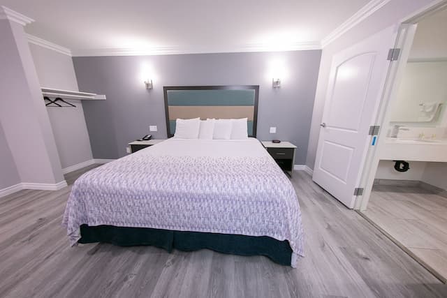 트래블로지 인 & 스위트 바이 윈덤 웨스트 코비나-룸, 킹사이즈침대 1개, 금연-3