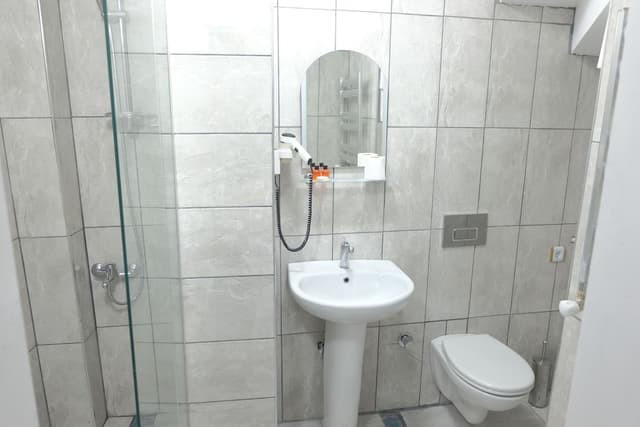 Element Suites-Duplex Basement-9