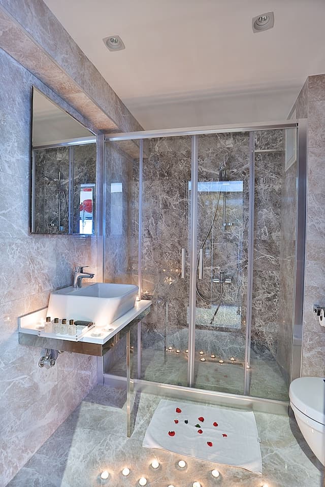 薩格堪拉大酒店-標準雙人房-7