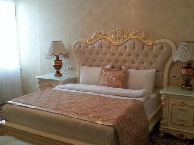 Best Town Hotel-Double Room-1