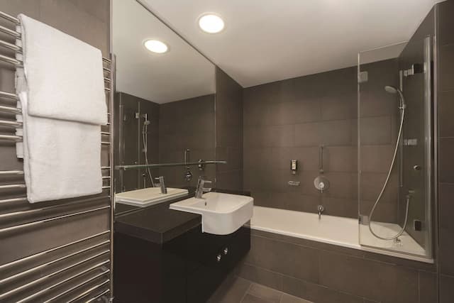 アディーナ アパートメント ホテル ベルリン ハッケンシャー マルクト-アパートメント 2 ベッドルーム キッチン (65qm)-8