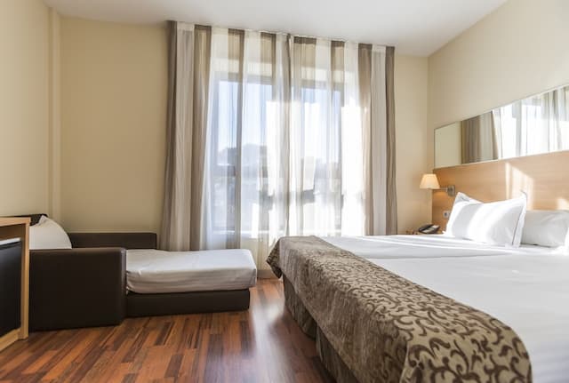 德希特斯酒店-Habitación Twin con cama extra-1