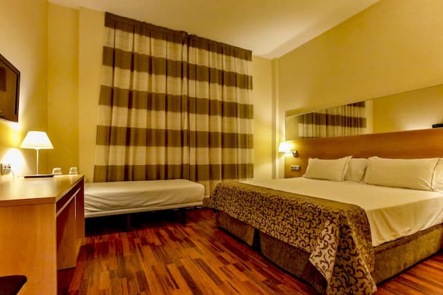 德希特斯酒店-Habitación Twin con cama extra-5