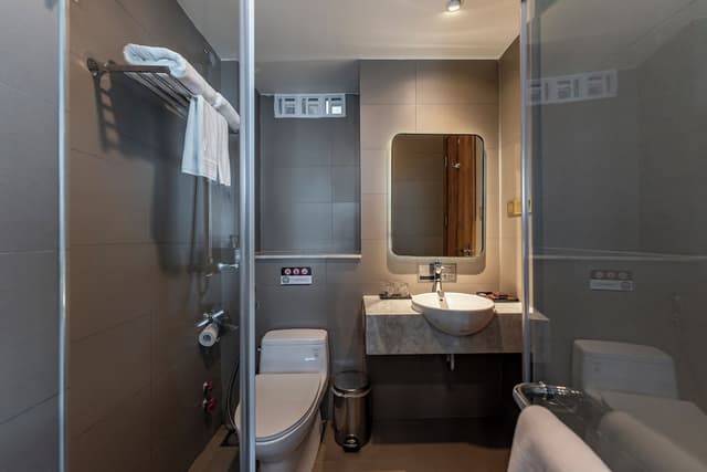 Thanh Long Hotel-Superior Twin Room-9