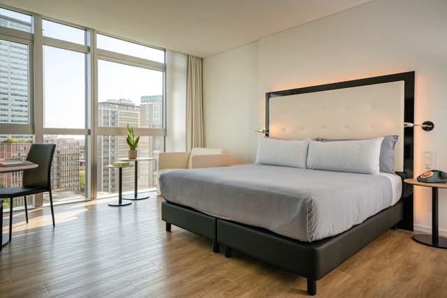 インサイド バイ メリア ミラノ トッレ ガルファ-The Studio with City View-3