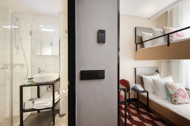 克里斯托爾酒店-Small Twin with Bunk Bed-5