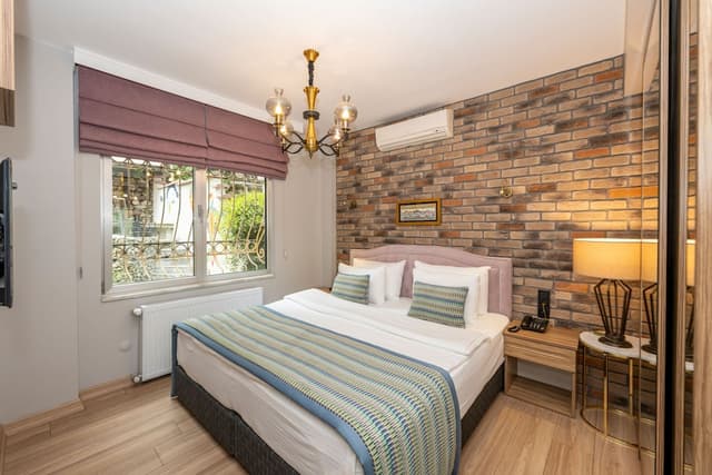 The Marions Suite Hotel-Exclusive Suite-14