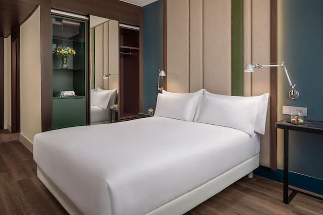 NH Barcelona Diagonal Center-Superior Room (New Style)-1