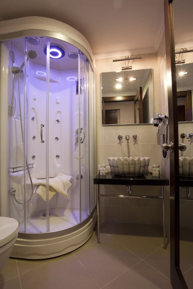 ブルチン ホテル-エコノミー シングル ルーム ダブルベッド 1 台-5